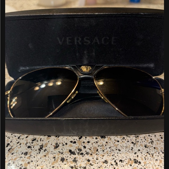 Pilot Sunglasses Black,Gold | VERSACE US Versace Black and Gold Sunglasses